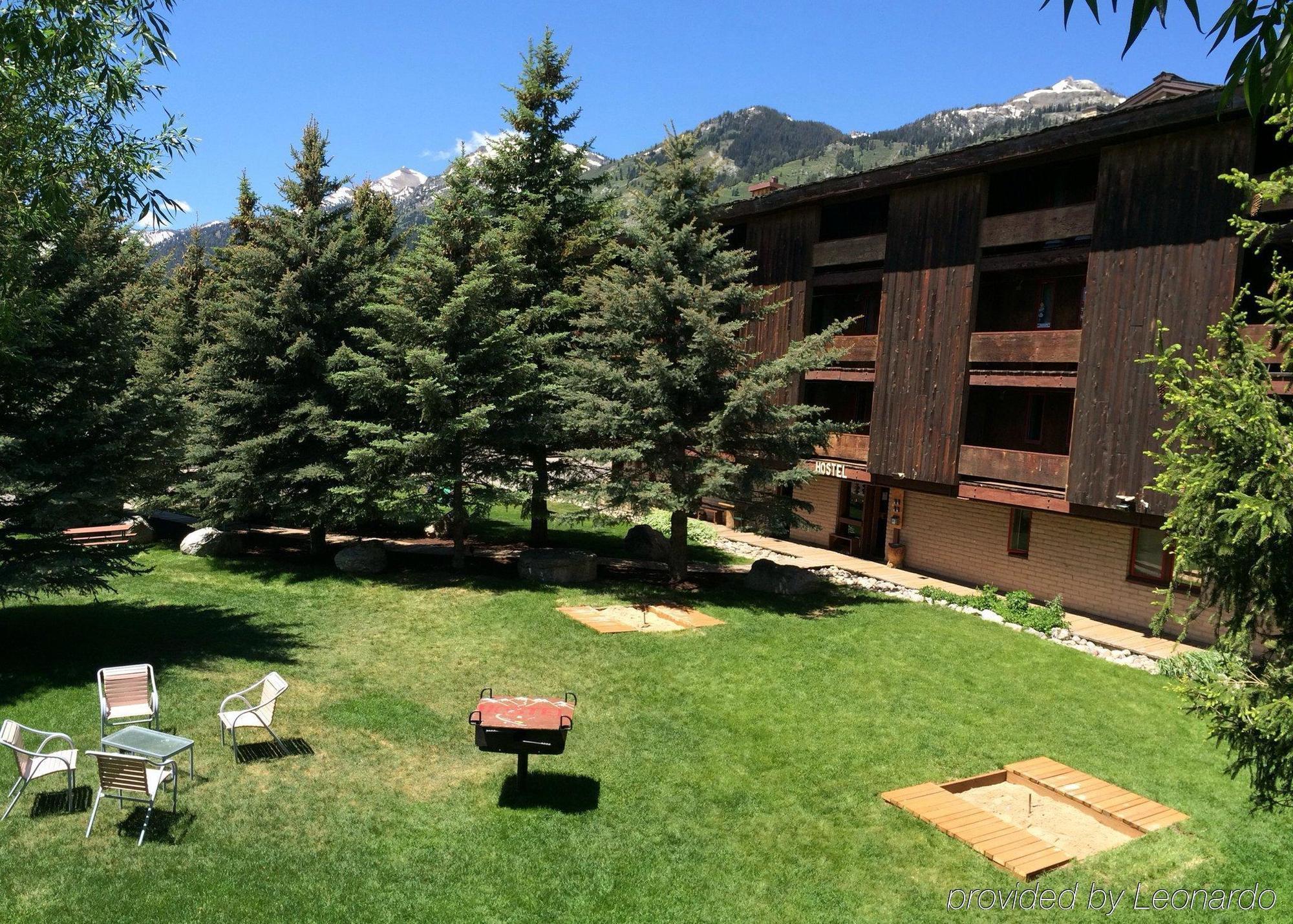 The Hostel Teton Village Exterior photo